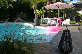 Jardin Avec Piscine Et Jacuzzi